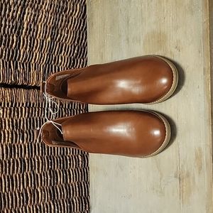 Universal Thread ankle boots